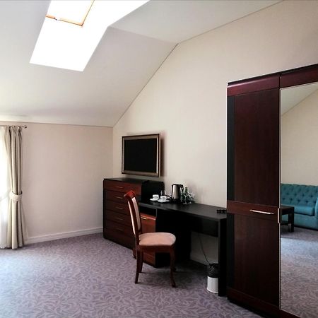 Palac Mortegi Hotel & Spa- Restauracja Szlachecka, Spa, Basen, Sauny, Jazda Konna, Mini Zoo- Luksus, Relaks I Przyroda W Jednym! Lubawa 객실 사진