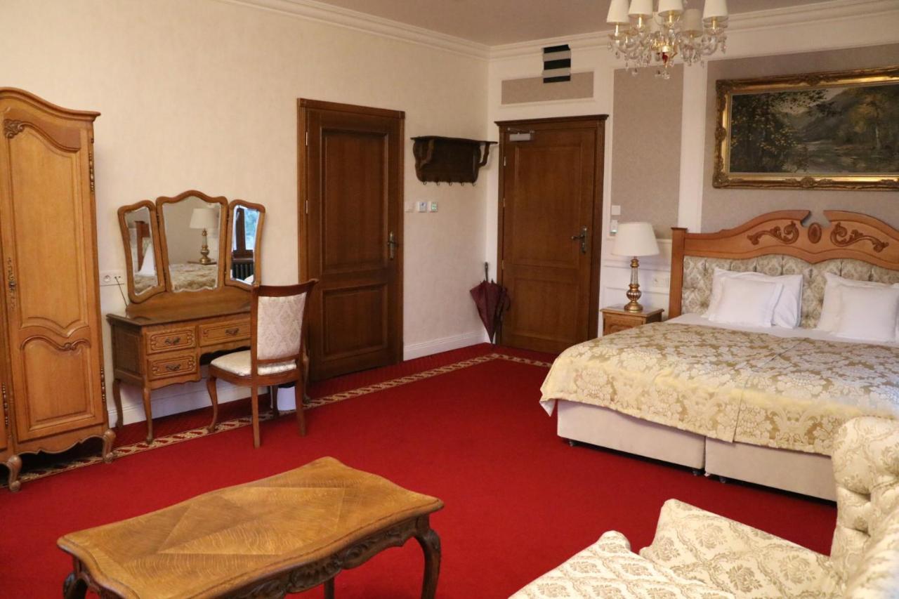 Palac Mortegi Hotel & Spa- Restauracja Szlachecka, Spa, Basen, Sauny, Jazda Konna, Mini Zoo- Luksus, Relaks I Przyroda W Jednym! Lubawa 객실 사진